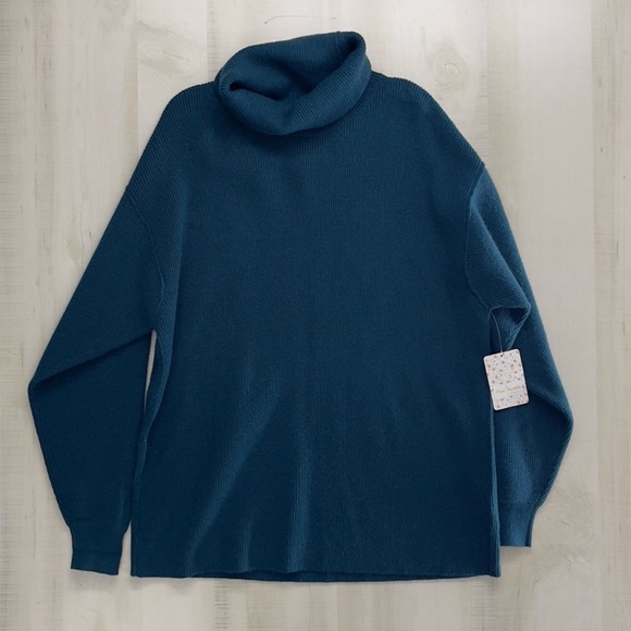 nwt FREE PEOPLE softly structured oversized tunic turtleneck sweater deep jade - Picture 2 of 7
